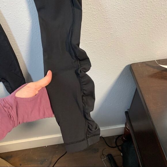 Black Lululemon Speed Tights 28” - Picture 10 of 13